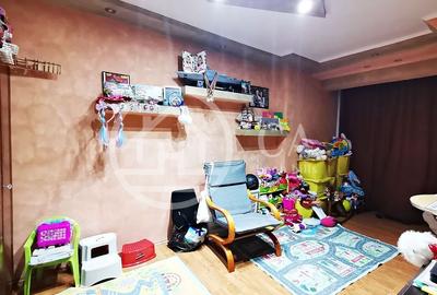 Apartament cu 4 camere de vanzare in Decebal, Oradea - 8