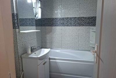 Apartament cu 2 camere decomandat în Confecții - 3