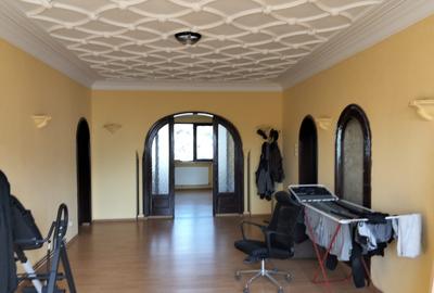 MOSILOR - Scoala Maica Domnului - 2 minute metrou Obor - 1