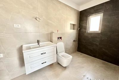 Casă cu 3 camere cu Teren 345 Mp în Moșnița Veche
