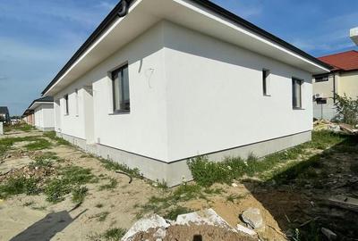 Casă cu 4 camere cu Teren 400 Mp în Domnești - 8