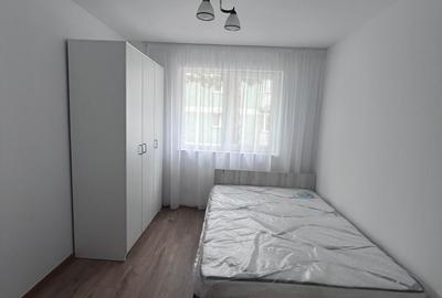 Apartament cu 4 camere decomandat în George Enescu
