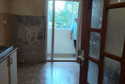Apartament cu 2 camere decomandat în Valea Rosie
