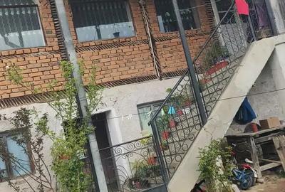 Casa de vanzare