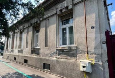 Casa individuala 220 mp, teren 2100 mp, zona Titulescu - 6