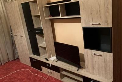 Garsoniera in zona Garii parter decomandata - 2