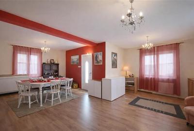 Casă individuală cu 5 camere cu Teren 500 Mp în Exterior Est