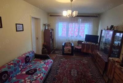 Apartament cu 2 camere decomandat în Central - 1