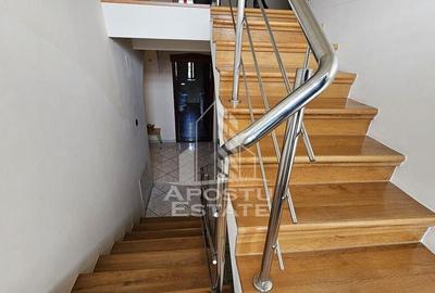 Casă cu 7 camere cu Canalizare în Ghioroc - 2