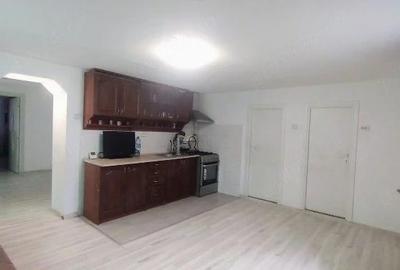 Casă cu Teren 740 Mp în Central - 7