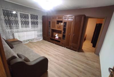 Proprietar ,ofer spre inchiriere apartament nedecomandat cu 2 camere la etajul 2 - 6