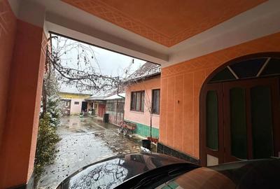 Casă în Zervești - 9