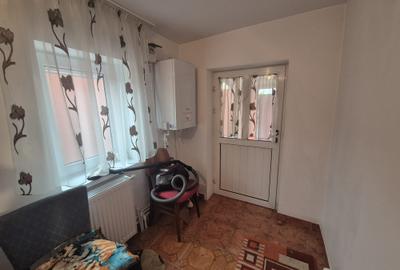 Casă cu 4 camere cu Canalizare în Central - 16