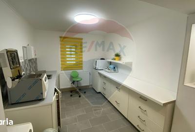 Spațiu comercial, de 77 mp, în Central - 3