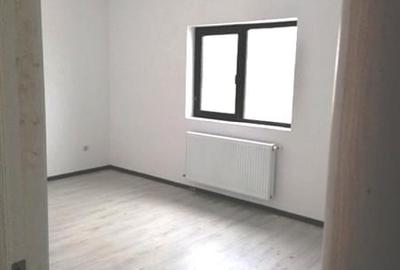 Vanzare -  Casa  - Vila - Prelungirea Ghencea - Dantelei - teren 245mp -215000E - 6