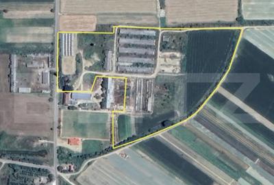 Teren de 63704 mp, în Central - 2