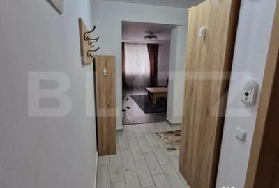 Apartament cu 2 camere semidecomandat, mobilat în Tractorul - 4