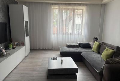 Casă cu 4 camere în Central - 3
