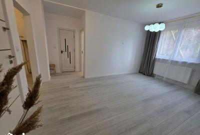 Apartament cu 3 camere decomandat în Carpați 1 - 10