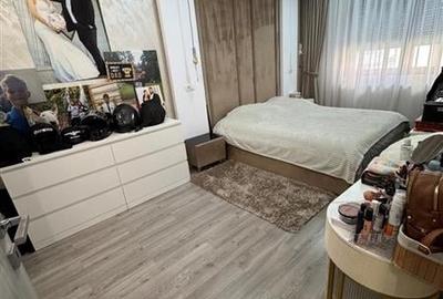 Vanzare Apartament 3 camere Semidecomandat  Cartier Solar - 15