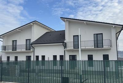 Duplex cu 4 camere cu Teren 285 Mp în Șelimbăr - 2