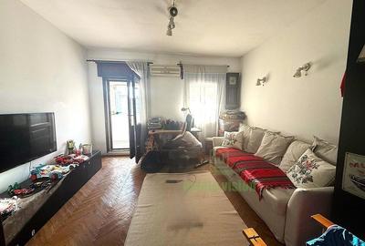Apartament cu 3 camere semidecomandat în Romană - 2