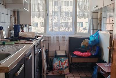Apartament cu 3 camere semidecomandat în Dristor - 8