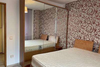 Apartament cu 3 camere decomandat în Tineretului - 3