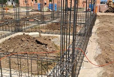 Casă individuală cu 6 camere cu Canalizare în Central - 4