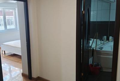 Apartament cu 2 camere decomandat în Calea București - 2