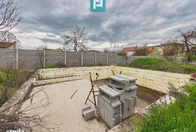 Casă cu 4 camere cu Canalizare în Pârneava - 1