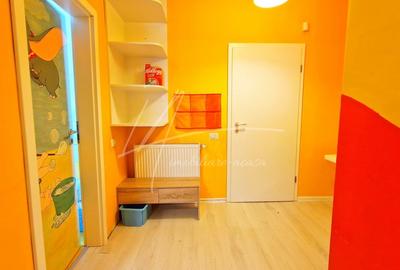 Apartament rar cu 5 camere si curte de 358 mp - Prelungirea Ghencea - 52