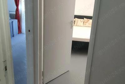 Apartament cu 3 camere semidecomandat în Dacia - 2