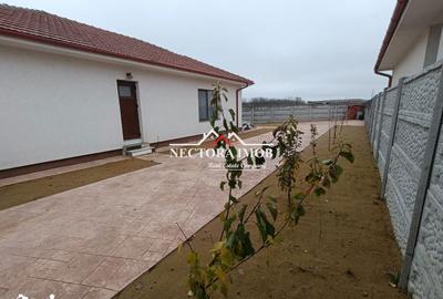 Casă cu 4 camere cu Teren 400 Mp în Oșorhei