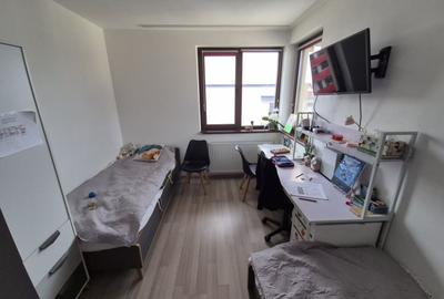 Apartament cu 3 camere decomandat, mobilat în Florești - 9