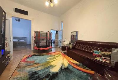 Apartament cu 3 camere semidecomandat în Central - 3