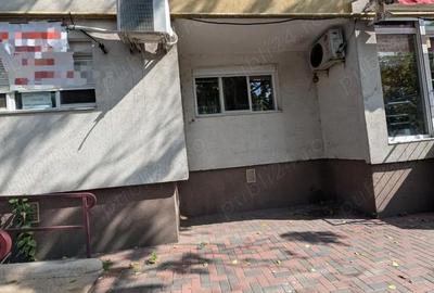 Spațiu comercial, de 55 mp, în Central - 3