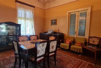 Casă individuală cu 4 camere cu Canalizare în Central - 7