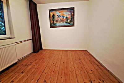 Apartament cu 3 camere semidecomandat, mobilat în Nufărul - 7