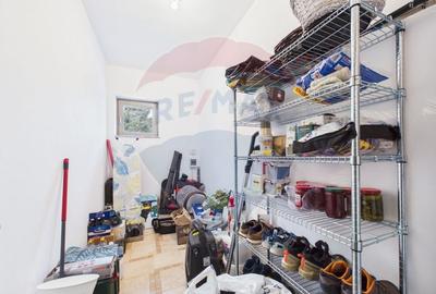 Casă cu 7 camere cu Teren 605 Mp în Snagov - 24