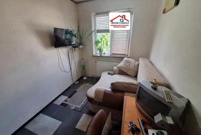 Etaj intermediar! Decomandat, trei camere! CE1159 - 8