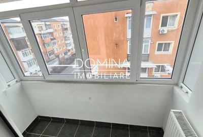 Apartament cu 4 camere decomandat în Debarcader