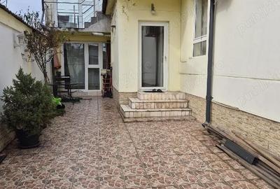 Casă cu 5 camere cu Teren 158 Mp în Central - 1