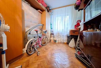 Liber de vanzare apartament 3 camere Baza 3, etaj intermediar - 8