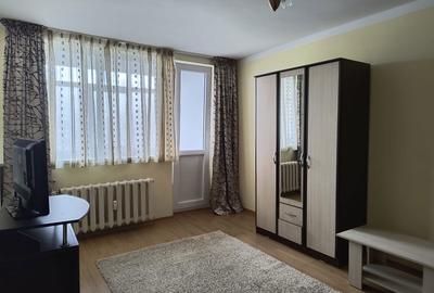 Garsonieră decomandată în Central - 1