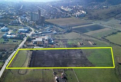 Teren Industrial cu P.U.Z. - 1
