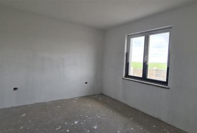 Casă individuală cu 5 camere cu Teren 556 Mp în Zimandcuz - 9