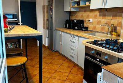 Apartament cu 3 camere decomandat în Republicii - 1