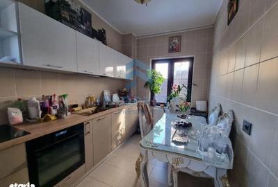 Casă cu 7 camere cu Canalizare în Fundeni - 13