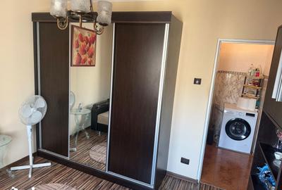 Apartament cu 3 camere decomandat în Tineretului - 3
